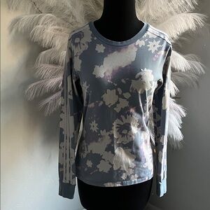 adidas Women’s Long-Sleeve Floral Crew Tee - Light Blue & White